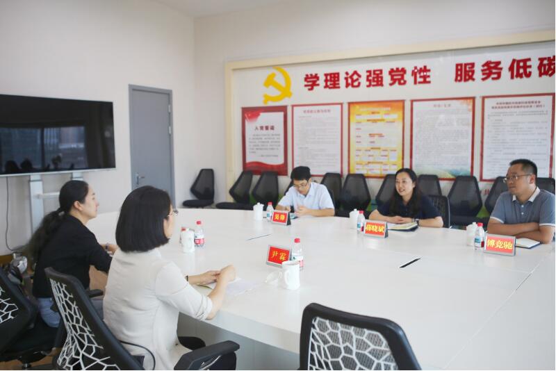 中国科技馆副馆长尹霖一行调研中国杭州低碳科技馆